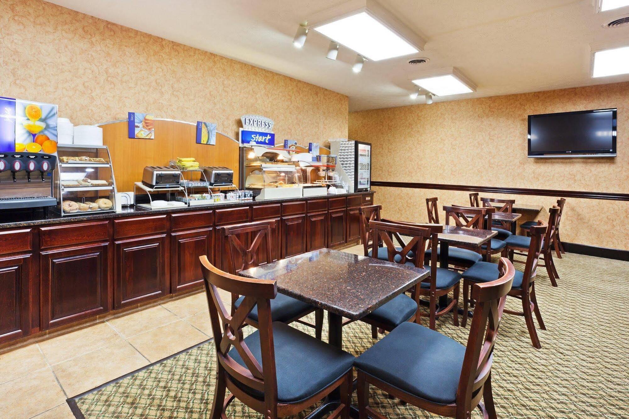Holiday Inn Express Dandridge, An Ihg Hotel Exterior foto